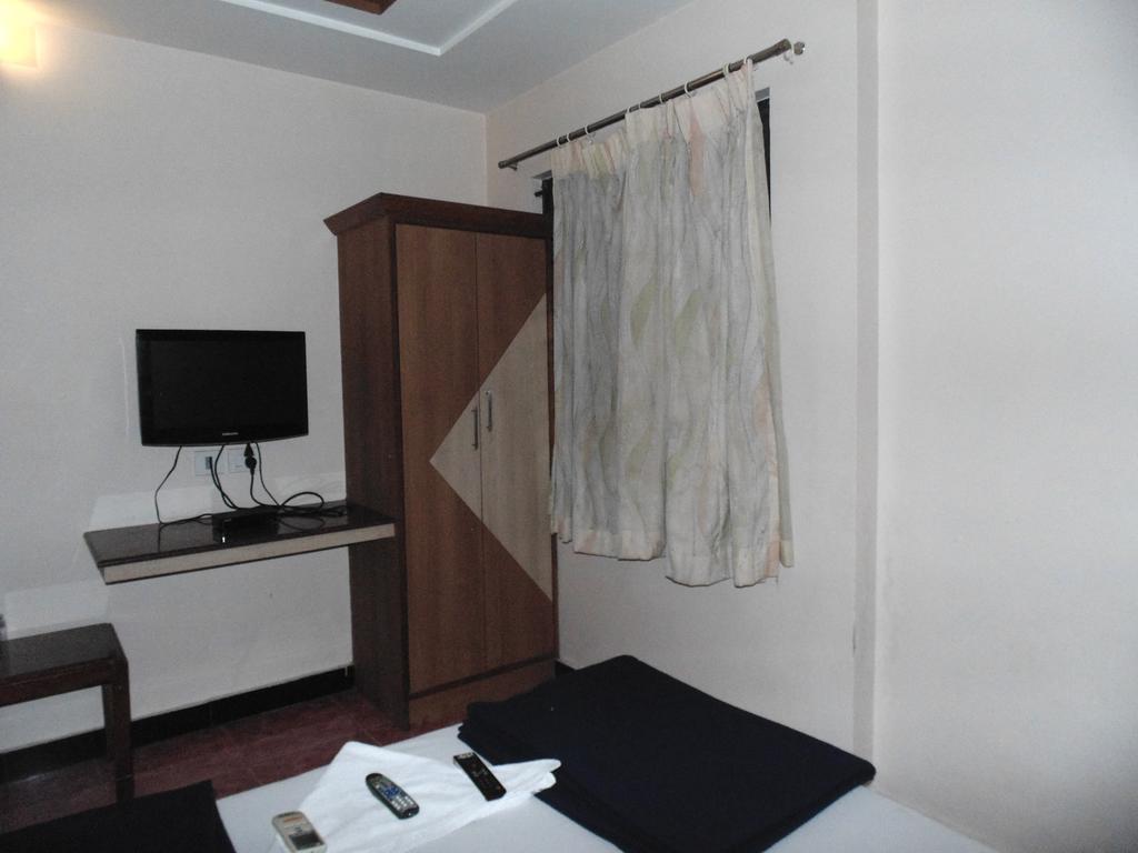 Hotel S R M Central Park Chennai Phòng bức ảnh