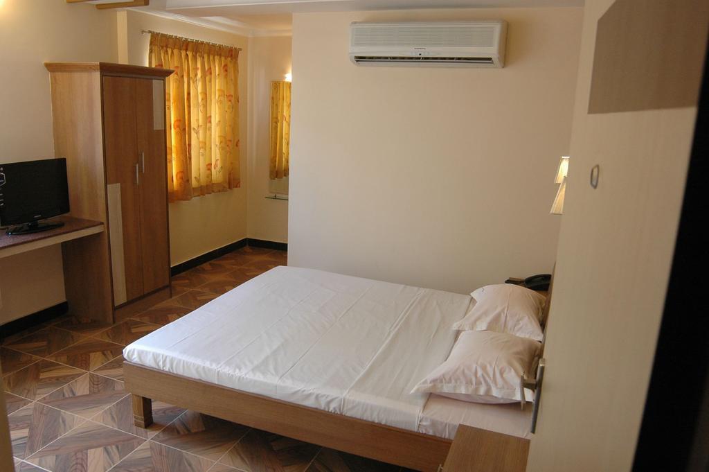 Hotel S R M Central Park Chennai Phòng bức ảnh