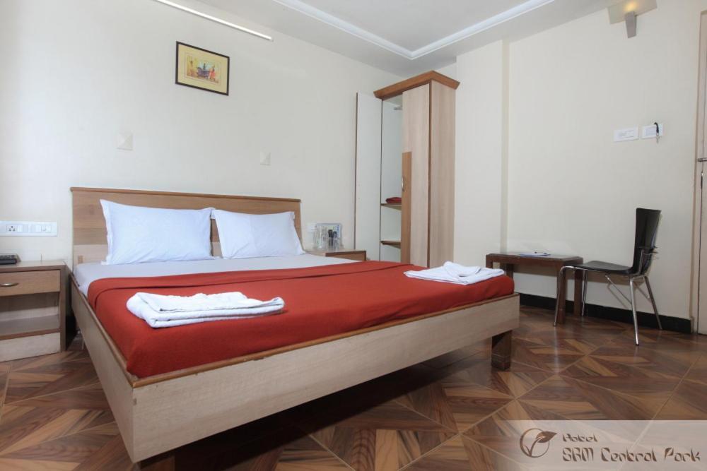 Hotel S R M Central Park Chennai Ngoại thất bức ảnh